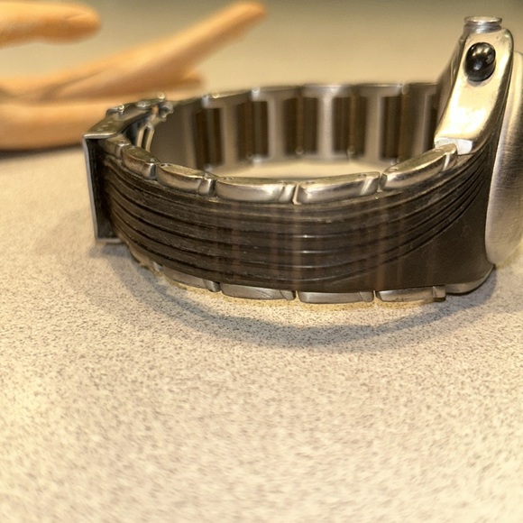 Bonspeed High Performance Grade 50 Meters Water Resistance Japan Movement Watch - Picture 6 of 7